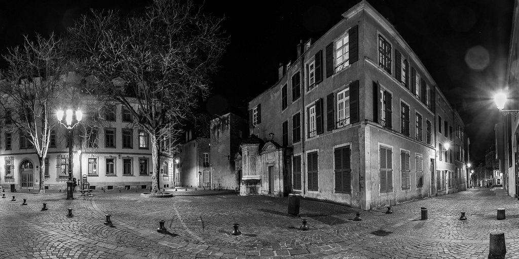 Place Ste Croix